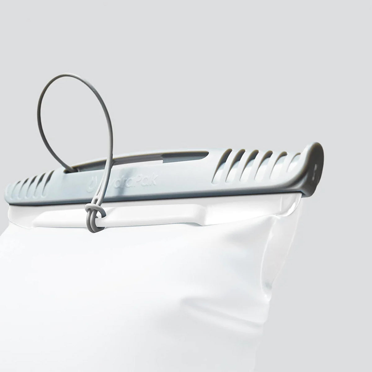 Shape-Shift Reservoir | High-Capacity Hydration Bladder with Easy Cleaning | Durable Design for Athletes 6