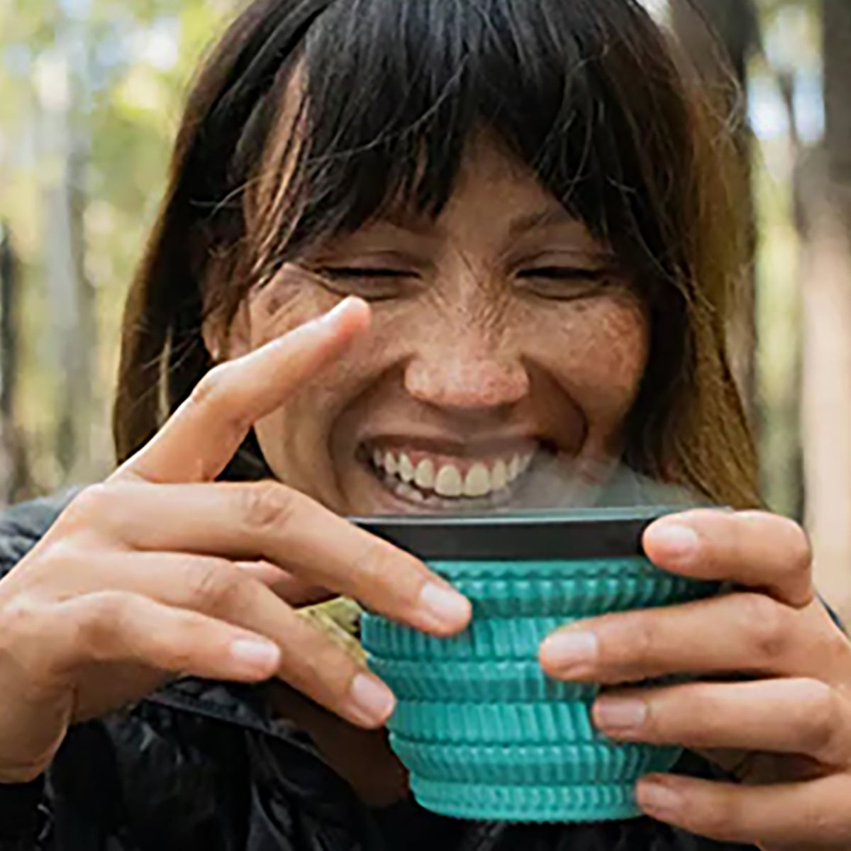 X-Series | Collapsible 16oz Silicone Mug with Cool Grip Fins | Heat-Resistant Design for Safe Drinking 3