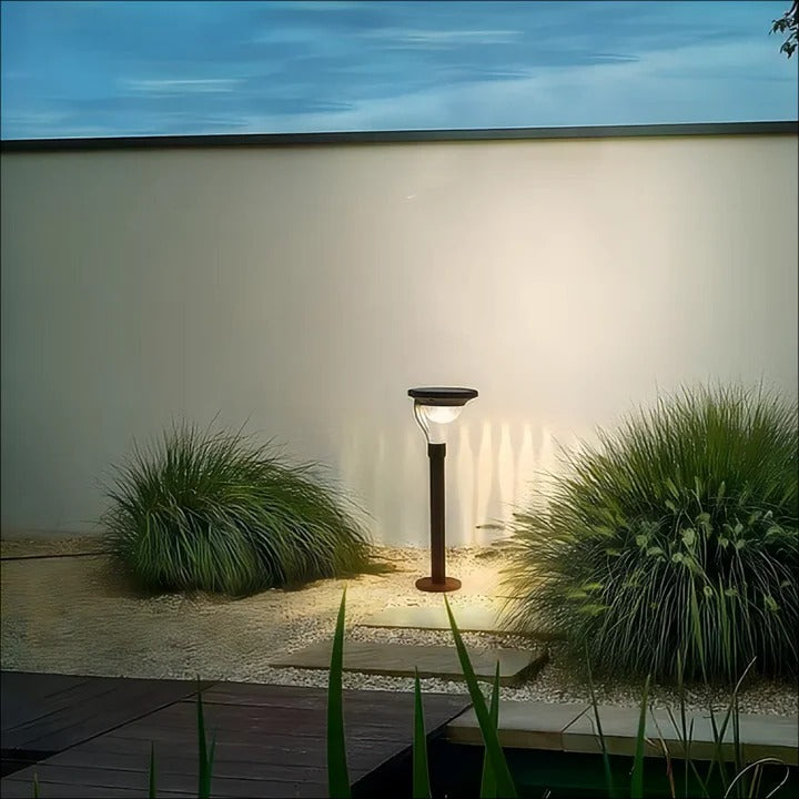 Bright Solar Outdoor Lamp Alvore