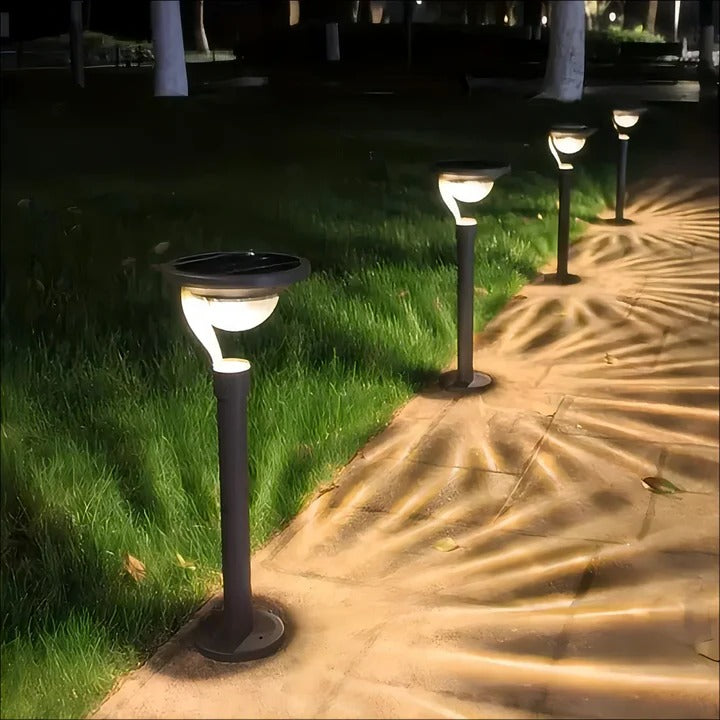 Bright Solar Outdoor Lamp Alvore